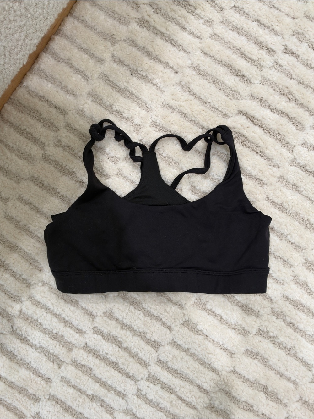 Alo Cut Out Sports Bra